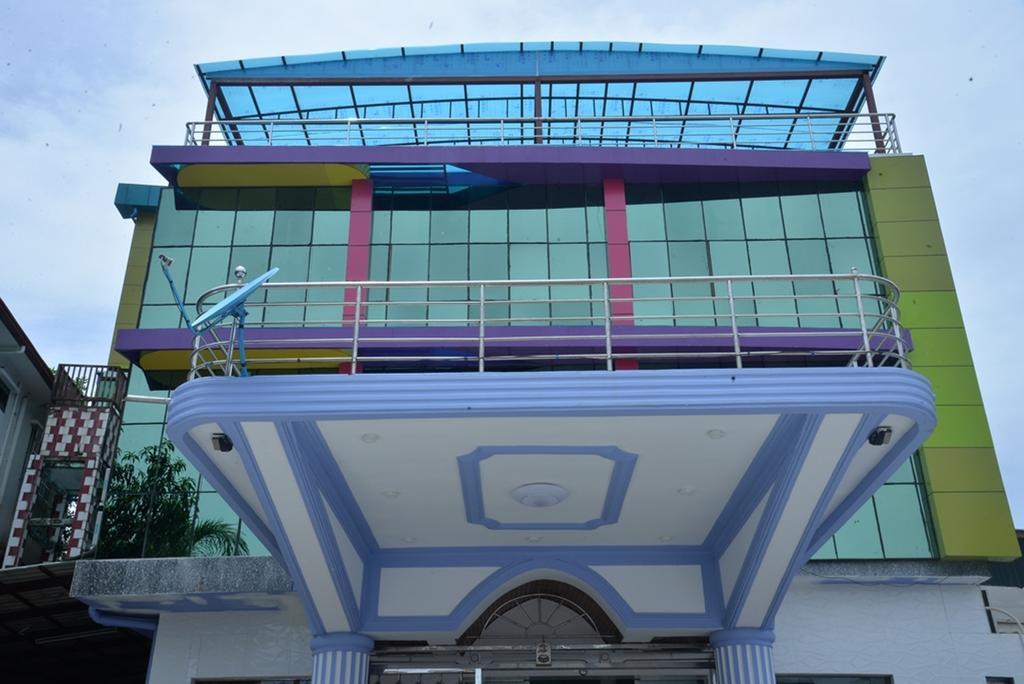 New Golden Forward Hotel Yangon Exterior foto