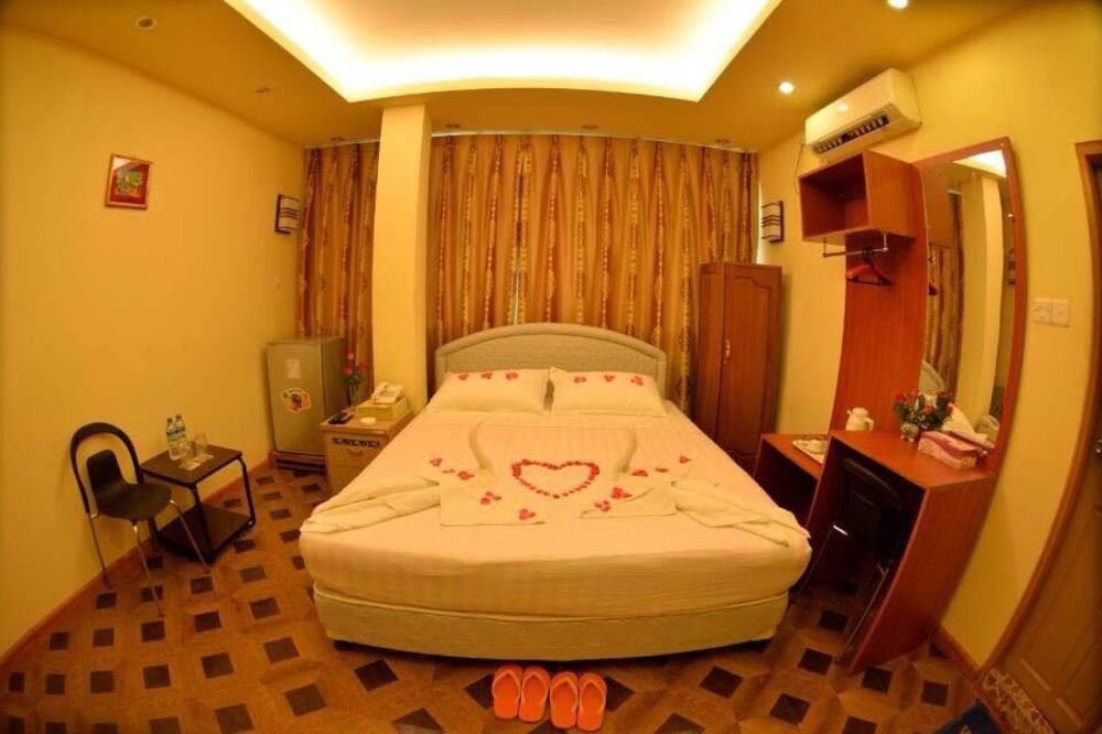 New Golden Forward Hotel Yangon Exterior foto